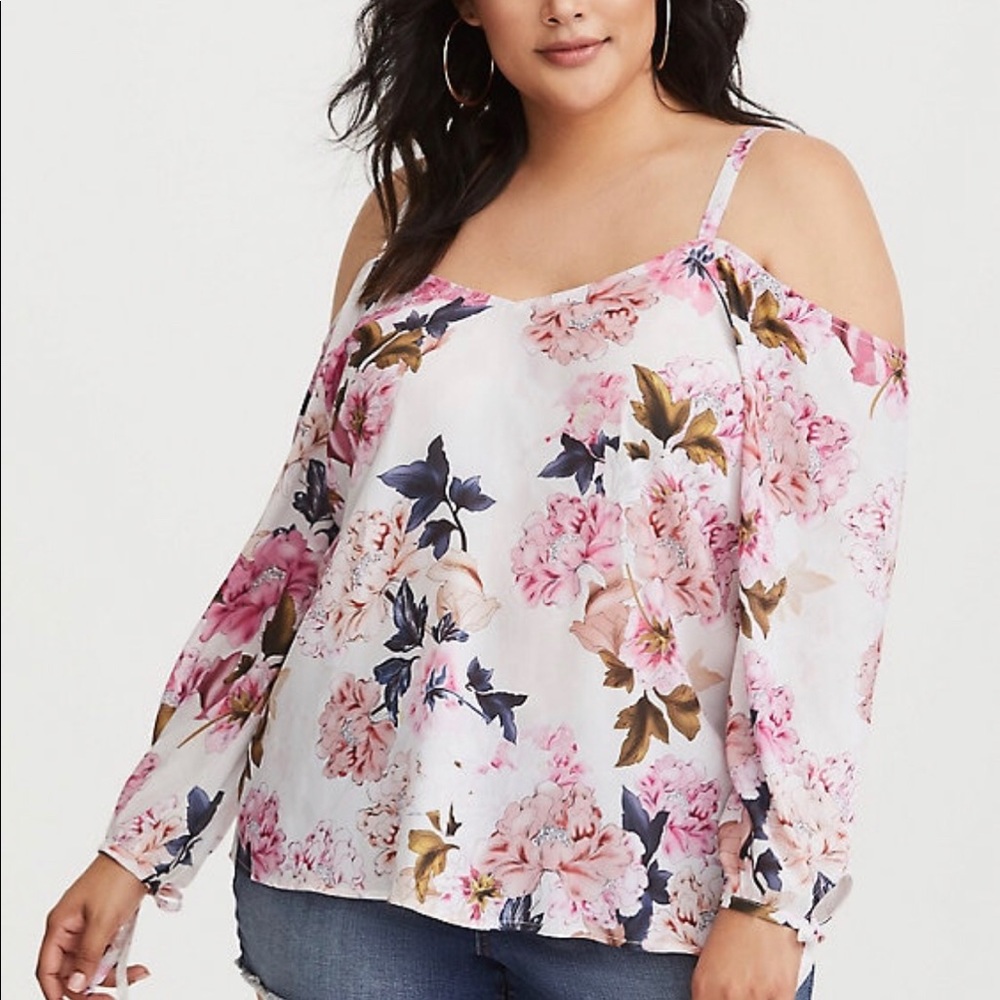 Torrid blouse size 3